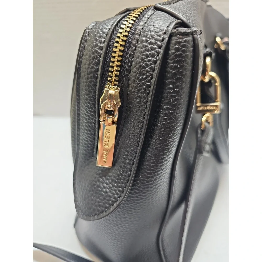 ANNE KLEIN  HANDLE SATCHEL HANDBAG